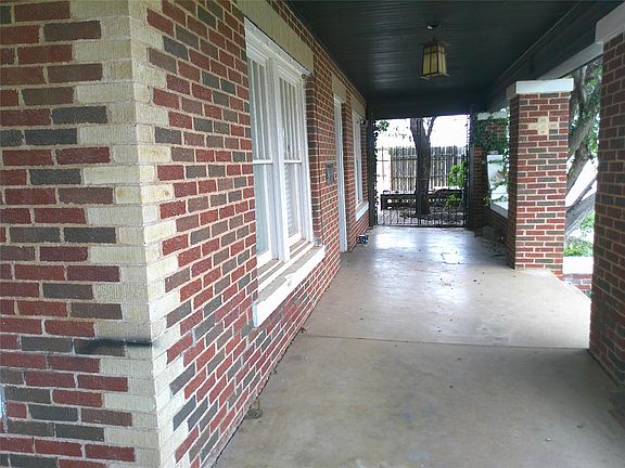 4th image of 340 Butternut St
