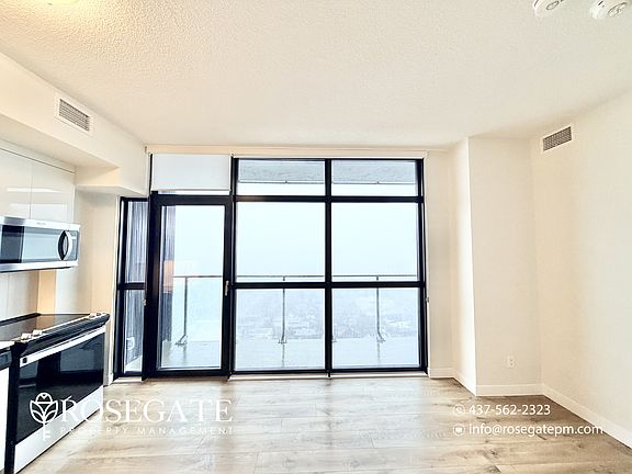 3rd image of 60 Frederick St #2814