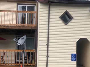 139 Snowshoe Ct, Mount Pocono, PA 18344