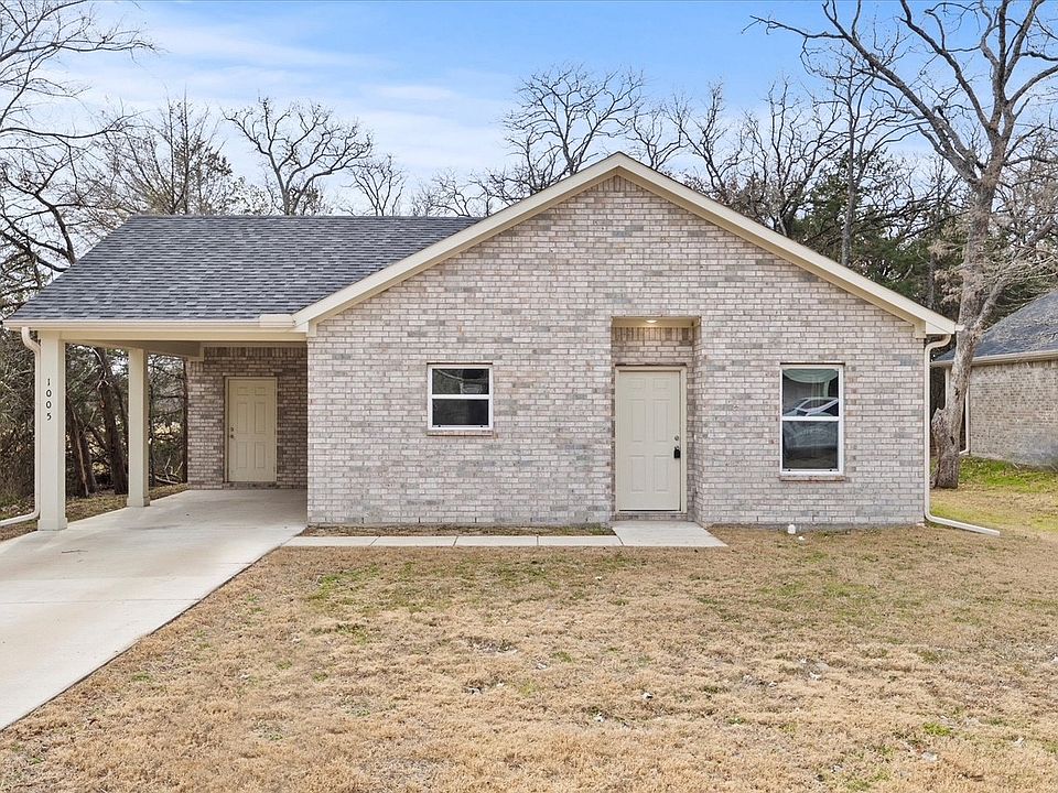 1st image of 1005 Woodland Dr