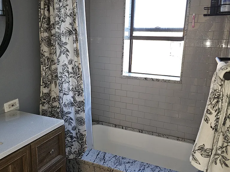 539 W Brompton Ave #3N — Photo 17