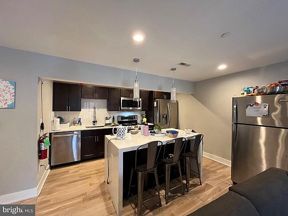 4th image of 922 N 17th St #26-C
