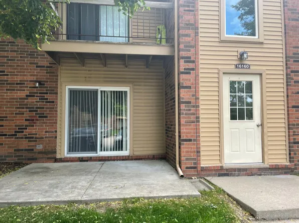 16160 Clarkson Dr APT 18, Fraser, MI 48026