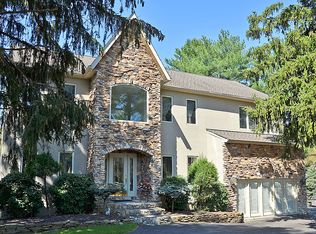 220 Bells Lake Rd, Turnersville, NJ 08012