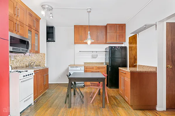 Rented by All Area Brokerage | media 8