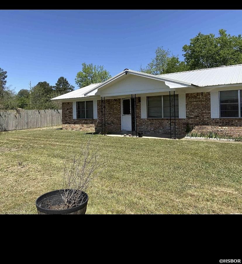 817 Wilson St, Prescott, AR 71857 Zillow