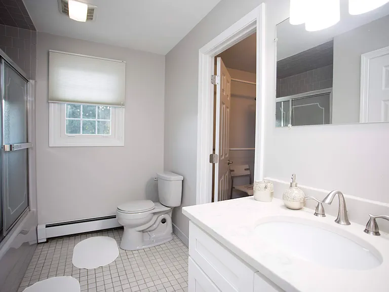 218 Wellspring Dr — Photo 7