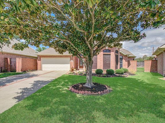 4th image of 4806 Julia Ct