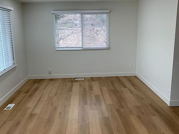 2nd image of 123 S McClelland St #3