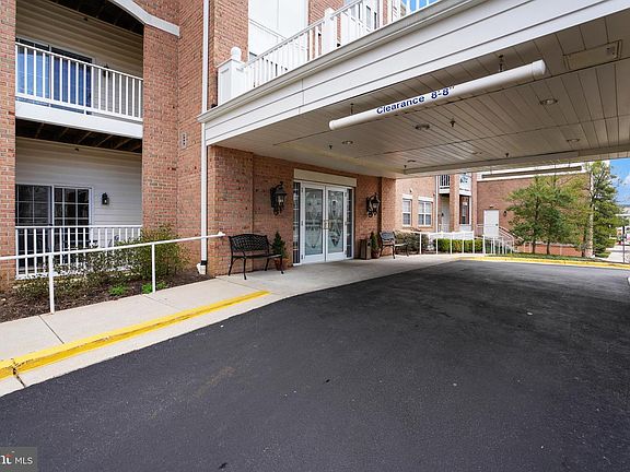 2nd image of 2607 Chapel Lake Dr APT 101
