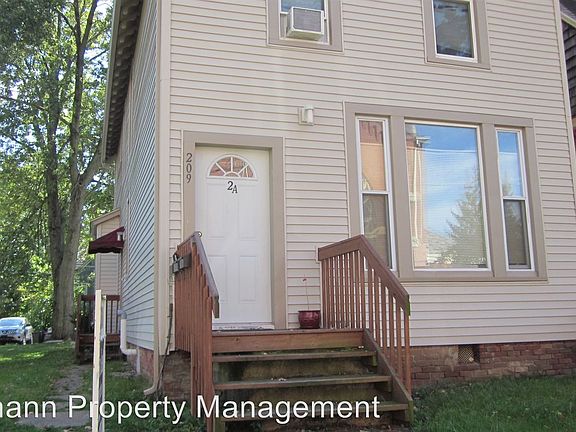 2nd image of 209 W Dewald St #1B
