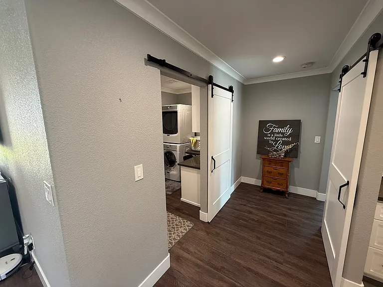 218 Cadfael Ct — Photo 9