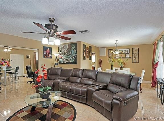 5th image of 4181 NW 34th Ave