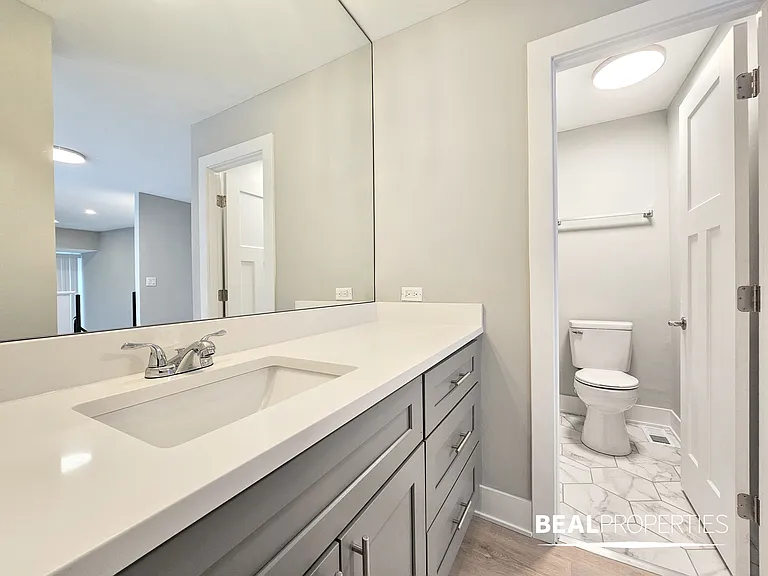 1220 North LaSalle Street — Photo 25