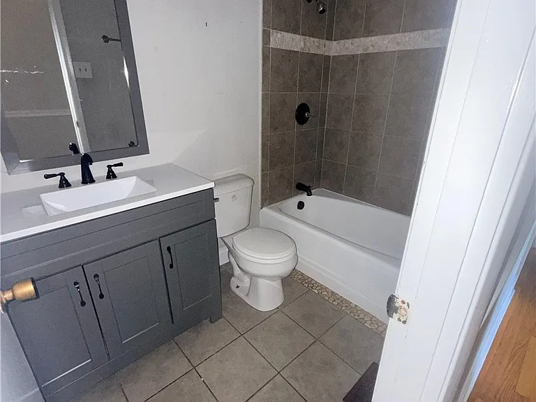 1401 Habersham Dr — Photo 11