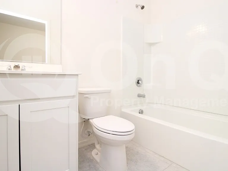 2450 E Alonso Dr — Photo 13
