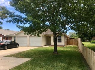 908 Singley Ave #B, Gulfport, MS 39507