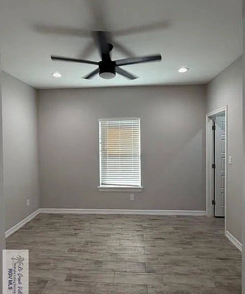 9206 Empress Ln — Photo 10