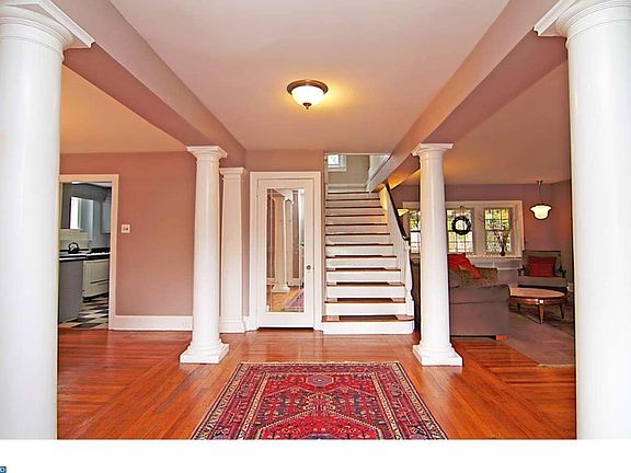 4th image of 614 Lawson Ave