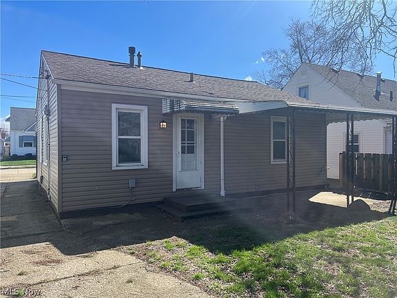 3rd image of 4464 W 138th St