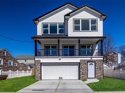 28 North Boulevard, East Rockaway, NY, 11518