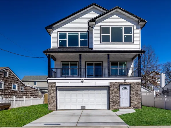 28 North Boulevard, East Rockaway, NY 11518