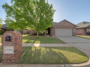15924 Sky Run Dr, Edmond, OK 73013