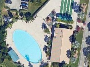 7214 S Devon Dr #211, Tamarac, FL 33321