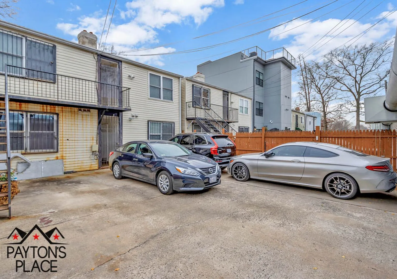 Renovated Condo with parking included — Photo 3