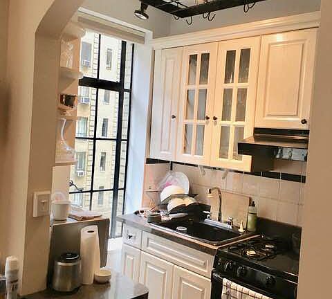 3rd image of 340 W 57th St APT 4F