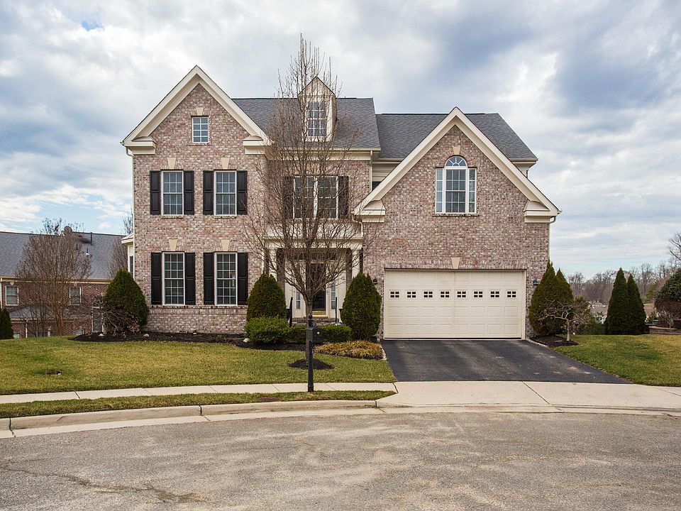 1st image of 9202 Treasure Oak Ct