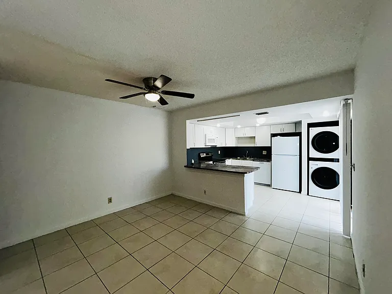 11983 Shakerwood Ln — Photo 11