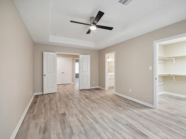 4834 Pine Ave #A — Photo 9