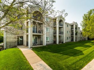 4545 Nathan Ln N #210, Minneapolis, MN 55442