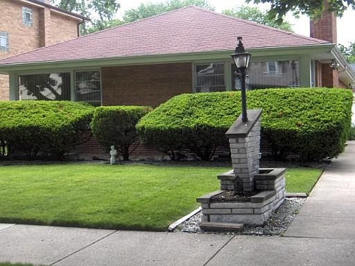 1st image of 8124 N Kolmar Ave