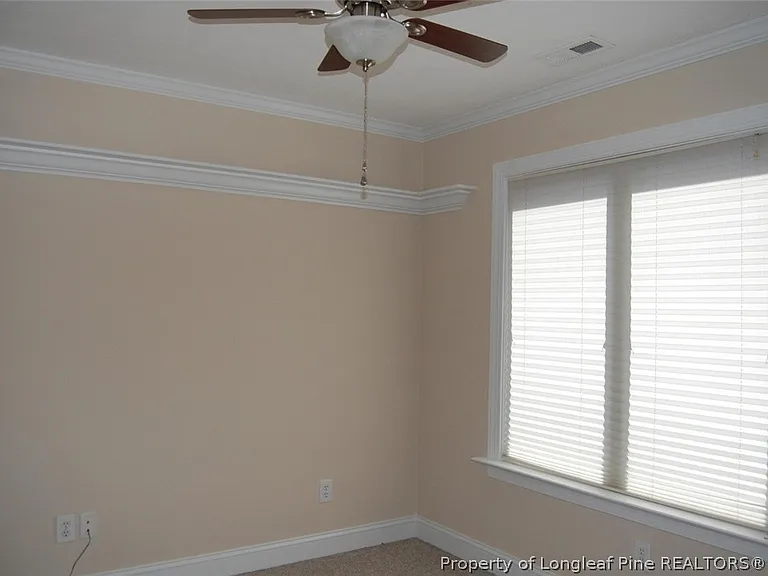 Greenbriar Dr — Photo 12