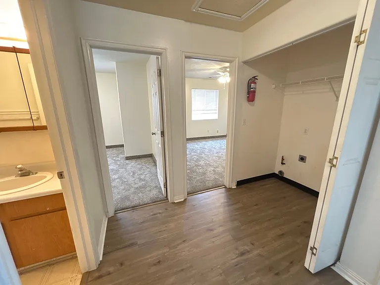 1469 N Cedar Blvd — Photo 3