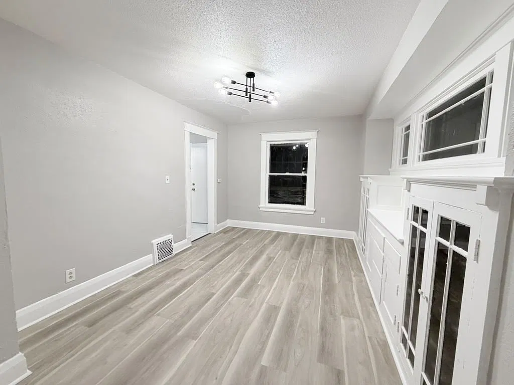 3 bed, 1091 sqft, $1,199 — Photo 4
