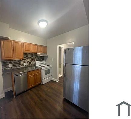 3rd image of 2830 R St SE APT 1