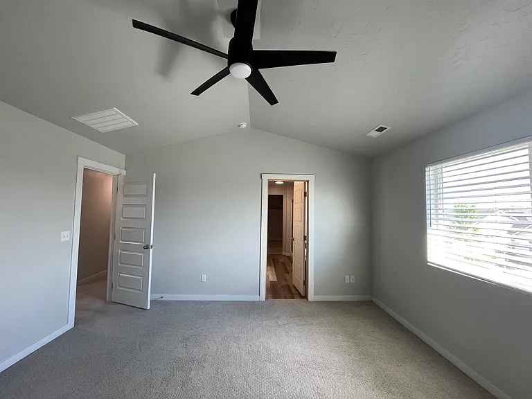 1209 W Davenport St — Photo 17