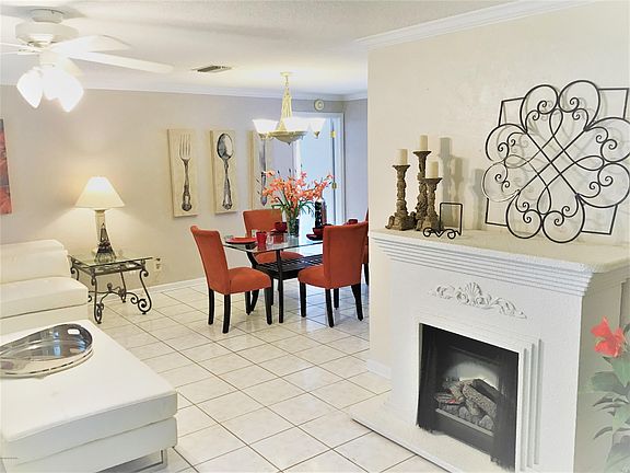 4th image of 840 Lindenwood Cir E