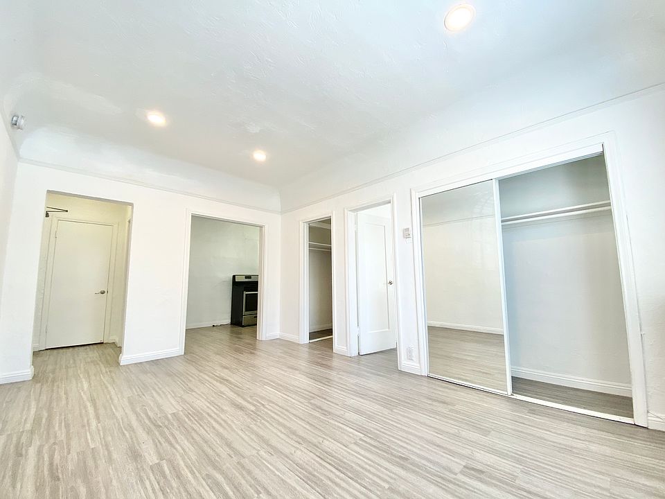 1st image of 439 N Ardmore Ave #101