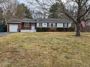 13 Pequot Ave, North Haven, CT 06473