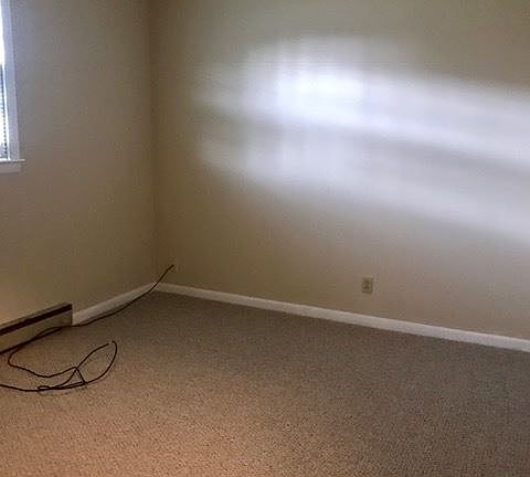 5th image of 1022 1/2 Columbus Cir N