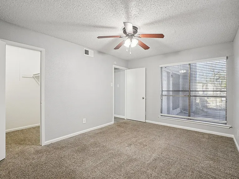 Don't Miss Out Biltmore Homes Leasing Fast — Photo 51
