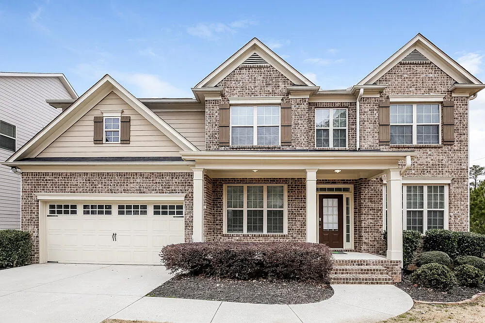 5 bed, 3.0 bath, 2870 sqft, $2,910 — Photo 1