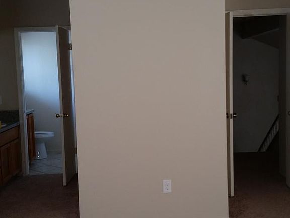 5th image of 9401 Ivydale Cir