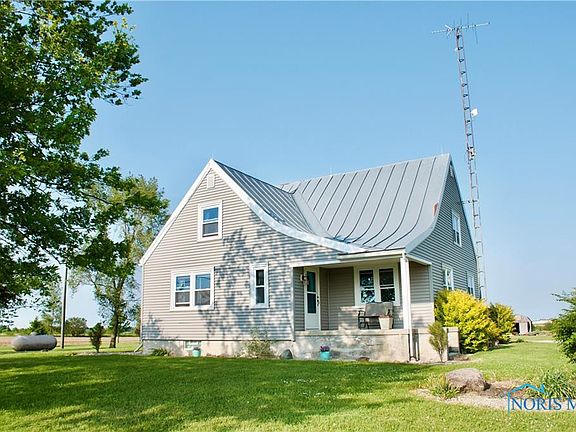 2nd image of 1323 County Highway 96