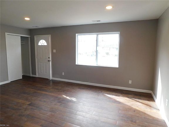 2nd image of 303 Ivey St