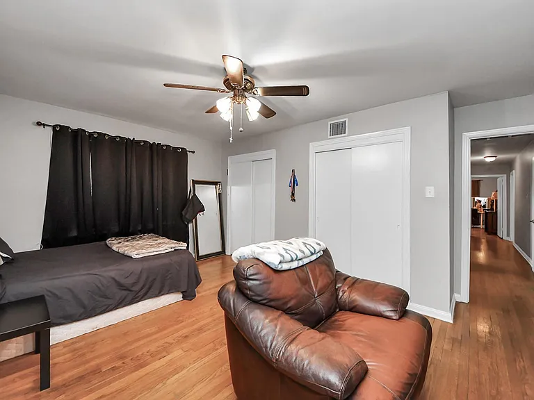 2601 Holly St — Photo 15
